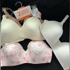 4 Warner’s Bras